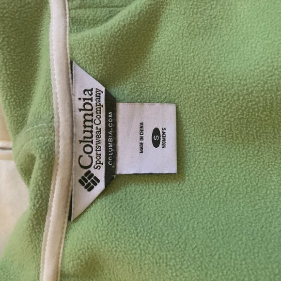 Columbia lightweight rain jacket in off-white w/ lime green fleece lining - Picture 7 of 8